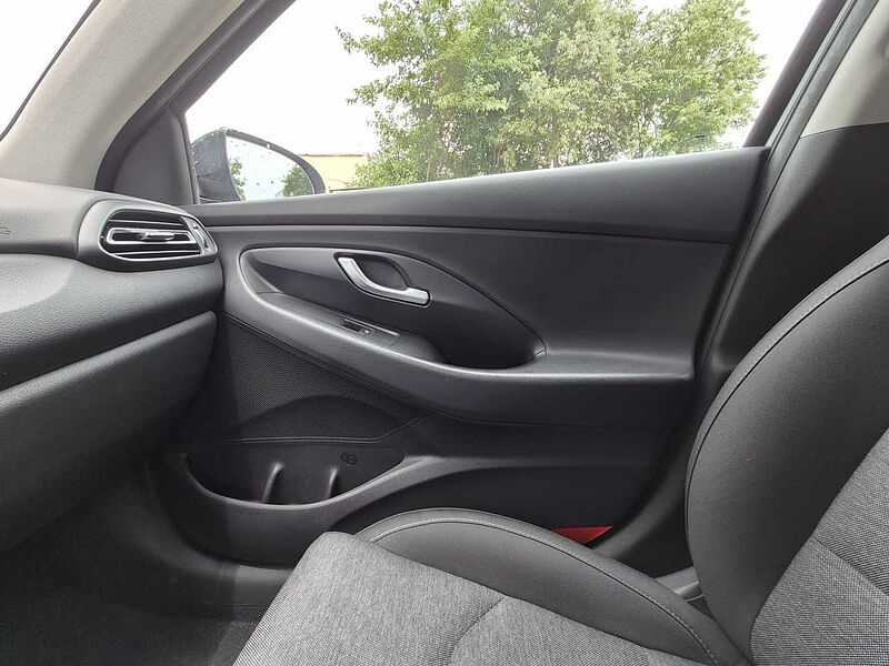 Hyundai i30 1.0 TGDI Klass LR 48V 120