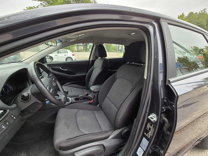 Hyundai i30 1.0 TGDI Klass LR 48V 120