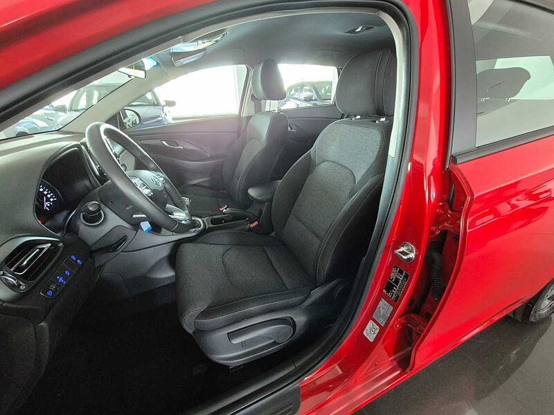 Hyundai i30 1.0 TGDI Klass LR 48V 120