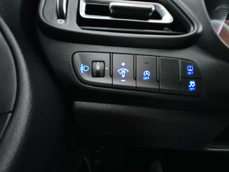 Hyundai i30 1.0 TGDI Tecno 48V 120